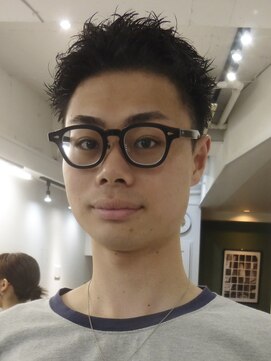 ガレージ バイ グリーン 原宿 表参道(Garage by green) 【HYUGA】スパイキーショート