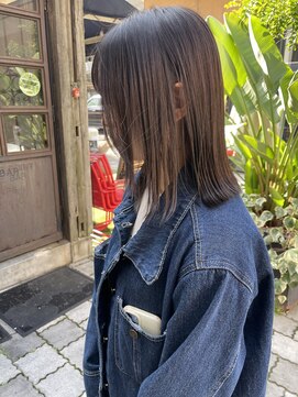 ミント(mint) 透明感のあるアッシュグレージュ!