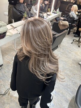 ブレンド 渋谷(BLend) ハイライトミディアムヘア暗めカラーオリーブグレー