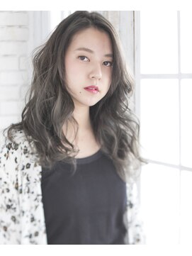 シャンプー 本庄店(SHAMPOO) ハネ感MIXのフェミニンウェーブで旬顔に