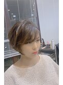 ショートボブ