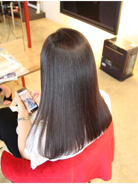 エッセンシャルルックス(Essential Looks) 髪質改善トリートメント