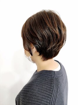 コヨミ(koyomi) クセを活かしたショートスタイル30代/40代