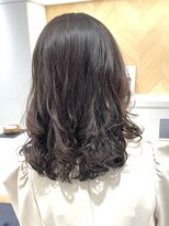 ステアケース 武蔵小杉店(stair:case)&nbsp;人気スタイル　コテ巻き風パーマ　しっかりカール