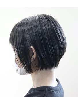 ウィスカーヘアー(whisker hair) ショートボブ