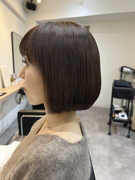 フルール(Fleur) 2024年人気髪型 大人ボブ ワンレンボブ 白髪ぼかし 白髪染め