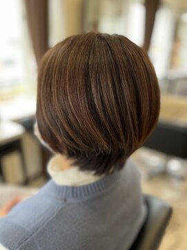 コア フィール ア デイ(COIFFURE A DAY) 【ひし形ショートボブ】大人女子人気M3D艶髪ヘア