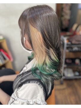 ヲタクに美容室は難しい。 2色インナー/ミルクグリーン
