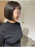 大人ボブ×ネイビーカラー