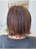 大人かわいい外ハネボブミディ×秋の艶髪ハイライト