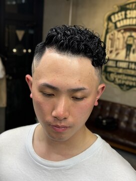 ザ アリー(The Alley) ハードパート×パーマ