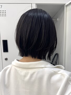 サンド 大阪梅田(sand) ＠hitoshi__sand ボブ/黒髪/ネビージュ/小顔/ワンレン/大阪梅田