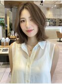 ミディアム20代30代40代50代ストレートレイヤー前髪なし表参道