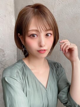 ラルユー 金山(LallYou) 30代40代に人気の大人かわいい前髪ありのくびれショート