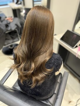 ユーフォリア 銀座本店(Euphoria) Mako オリーブグレージュ ブリーチなし 透明感 銀座