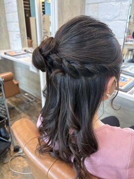 クイーンズゲート RITZ店(Queens's gate) ハーフアップ