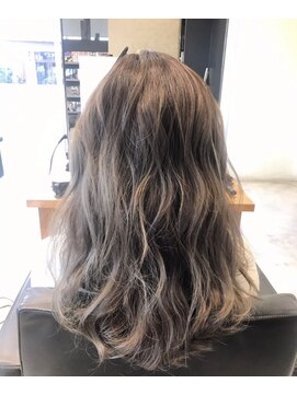 ヘアーメイク アディクト(HAIR MAKE addict) ハイライトたっぷりホワイトベージュ hair make addict