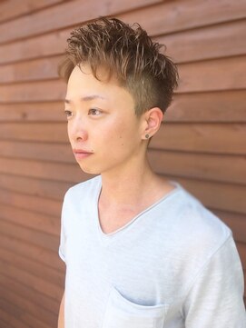 セカンド髪チョス 武蔵浦和店(2ND 髪 chos) ゆるパーマでグラデツーブロック