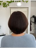 ベージュカラー大人可愛いひし形ボブ　まとまる髪　30代40代50代