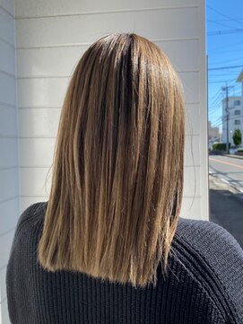 ヘアーメイク ドット(HairMakeDOT) 切りっぱなし×グレージュ