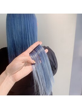 カンゴールサロン 郡山ノース(KANGOL) 青から白にグラデーション個性的カラー