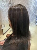 アズール 草加(azule) ベース暗め コントラストハイライト ケアブリーチ