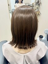 アンジュール コロレ(1//jour colore)&nbsp;切りっぱボブも良いけどレイヤーボブもいかがですか？