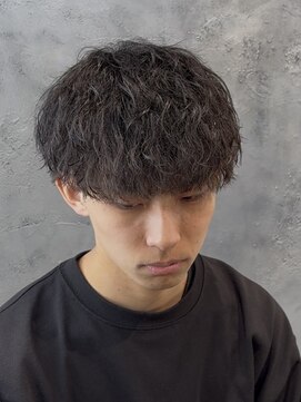 ネクストゼロ(NEXT zerO) シャッフルパーマ　縦落ち