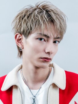 オーシャントーキョー 大阪(OCEAN TOKYO) ハイライトミルクティーベージュツーブロックメンズマッシュ