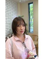 シフト(SHEEFT)&nbsp;ハイライトカラー艶カラー小顔カットミディアムくびれヘア