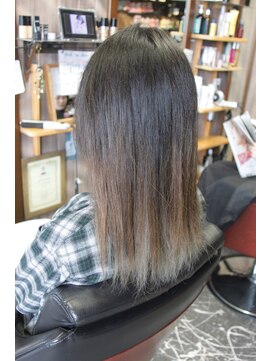 オーバーキャプテンネイキッド(OVER CAPTAIN NAKED) シルバーグレーアッシュグラデーション