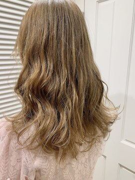 エイトセカンド 新宿三丁目店(EIGHT second) ナチュラルベージュ