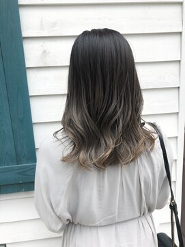 ルッソリベラ 池袋(Lusso libera) グラデーションカラー◎30代40代50代