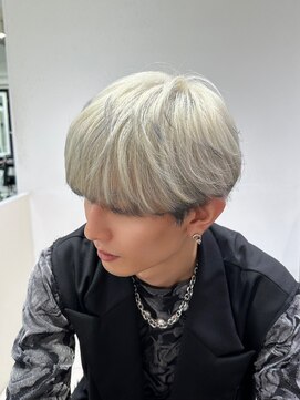 テクト バイアッシュ 吉祥寺店(Tect by Ash) ホワイトベージュブラックエンドカラー刈り上げないマッシュヘア