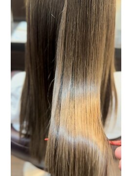 マオリ ホアロハ バイ アヌエヌエ(maoli hoaloha by anuenue) 髪質改善