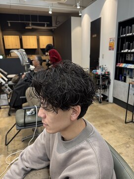 アロー 船橋店(AROH) MEN’S HAIR/サーフカール/刈り上げセンターパート/船橋
