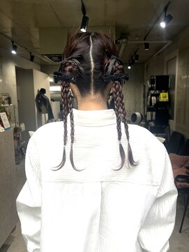 イー(Ii) ロングヘアアレンジ
