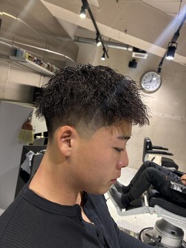 フランクスバーバーザスタンド(Frank’s barber the stand) MEN’S HAIR/波巻ツイストスパイラル/フェザーパーマ/I