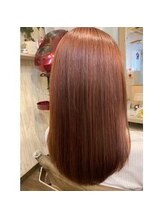 【「1回で綺麗になりたい」を叶える。縮毛矯正とカラーの同時施術も低価格で実現】