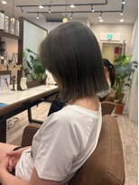 ニュースエン(newseN:)&nbsp;ボブ/ダークグレージュ/ブリーチ/ダブルカラー/新潟/万代