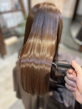 よろ家の写真/《髪質改善》よろ家こだわりの水素施術で内側から潤う＊褒められ艶髪で美しい印象へ［中洲川端駅徒歩7分］