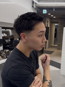 グルーマーズクレッジ 渋谷店(GROOMER/S CREDGE) テーパーウォーリアカット スパイキーショート