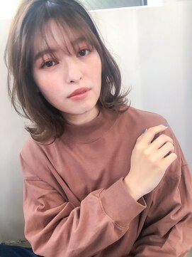 アコロン(acoron) 小顔レイヤー×オリーブカラー×ハイライトカラー×イルミナ2