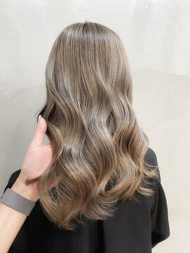 リンドトウキョウ(LINDO TOKYO) YA_ツヤツヤミルキーベージュ