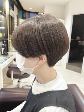 フェイバリットビューティシャルム(Favorite Beauty Charme) 大人可愛い20代30代40代50代マッシュショートボブインナーカラー