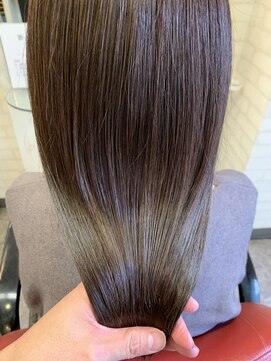 ロマンヤカタ ファース(ROMAN YAKATA fars) 髪質改善 美髪ケア 艶髪 うるさらヘア@田代12/1