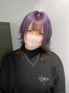 キバ(kva) ▽□□▽ウルフカット×デザインカラー