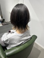 ヴォレ(voler)&nbsp;レイヤースタイル/インナーカラー/ミディアム