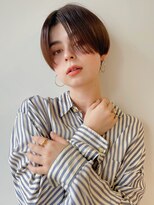 ショート 美髪 センターパート 艶カラー 大人めヘア 髪質改善