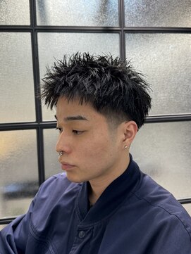 カイ(X) フェードスパイキーショート